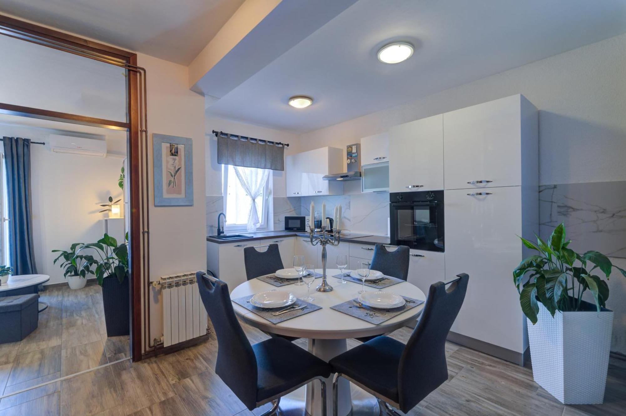 Ivan Apartman เซนญ์ ภายนอก รูปภาพ