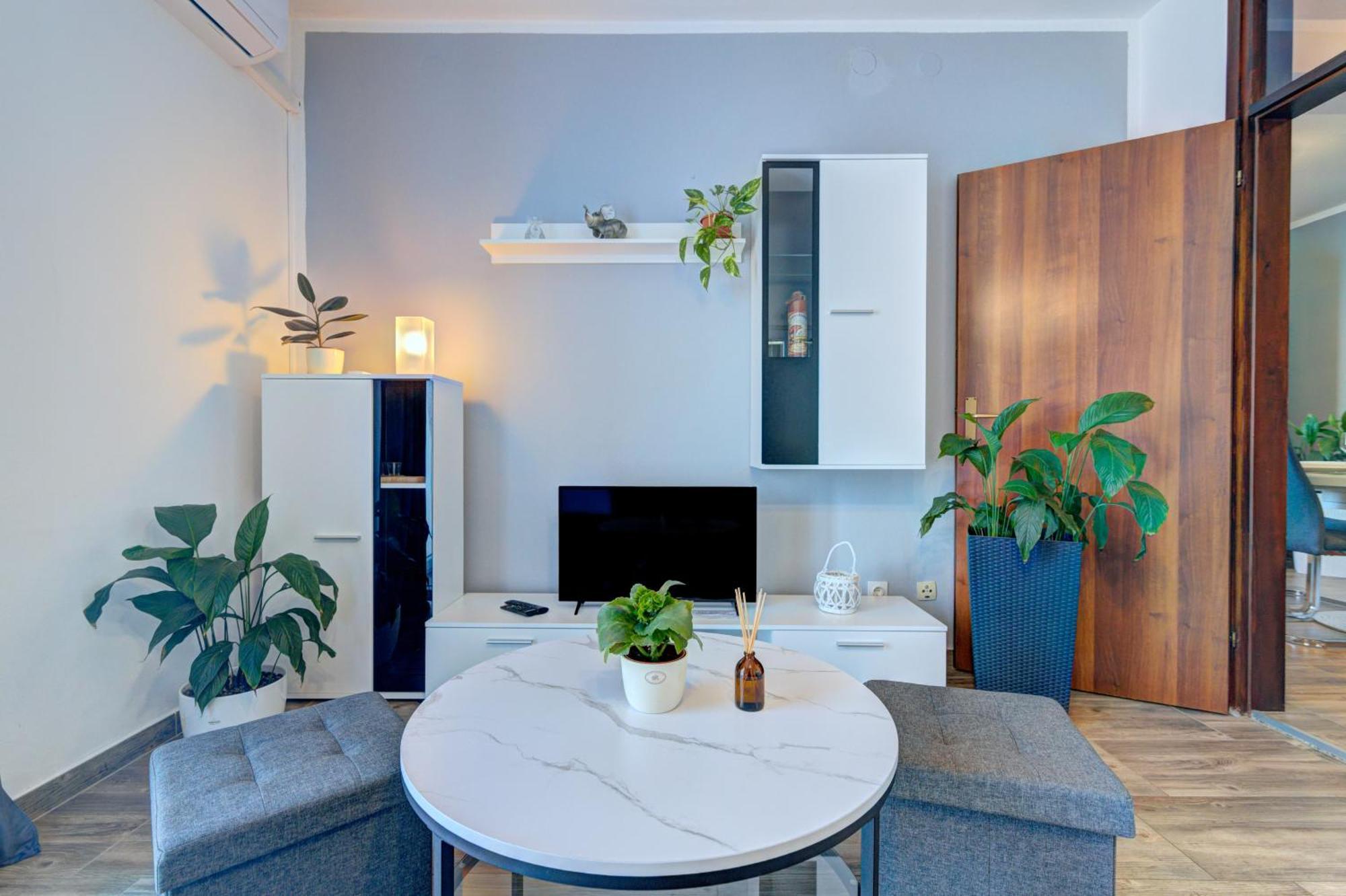 Ivan Apartman เซนญ์ ภายนอก รูปภาพ